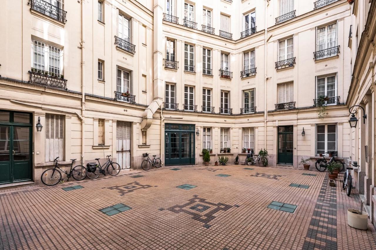 Tourville - Tres Beau Studio - Bail Mobilite Paris Bagian luar foto
